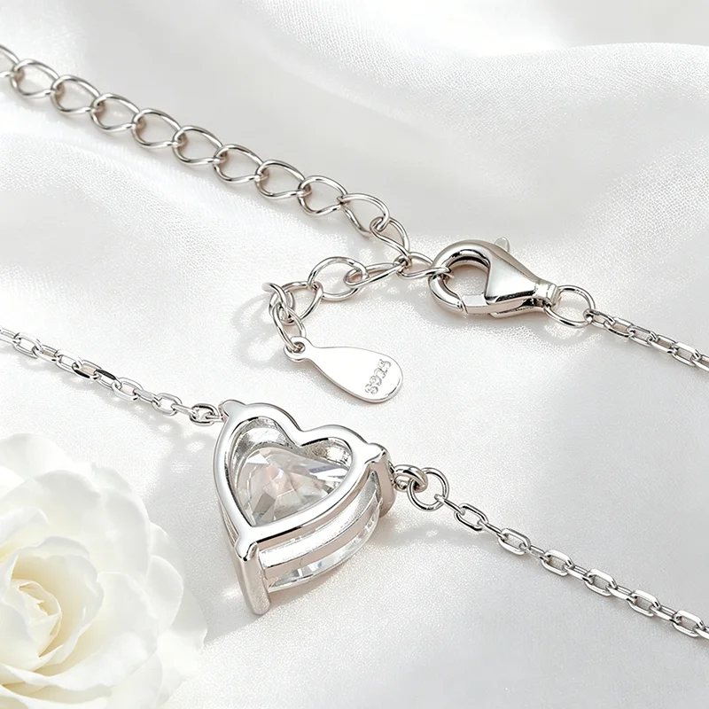 Thumbnail 4 - #30 Latest Gold Necklaces Offers