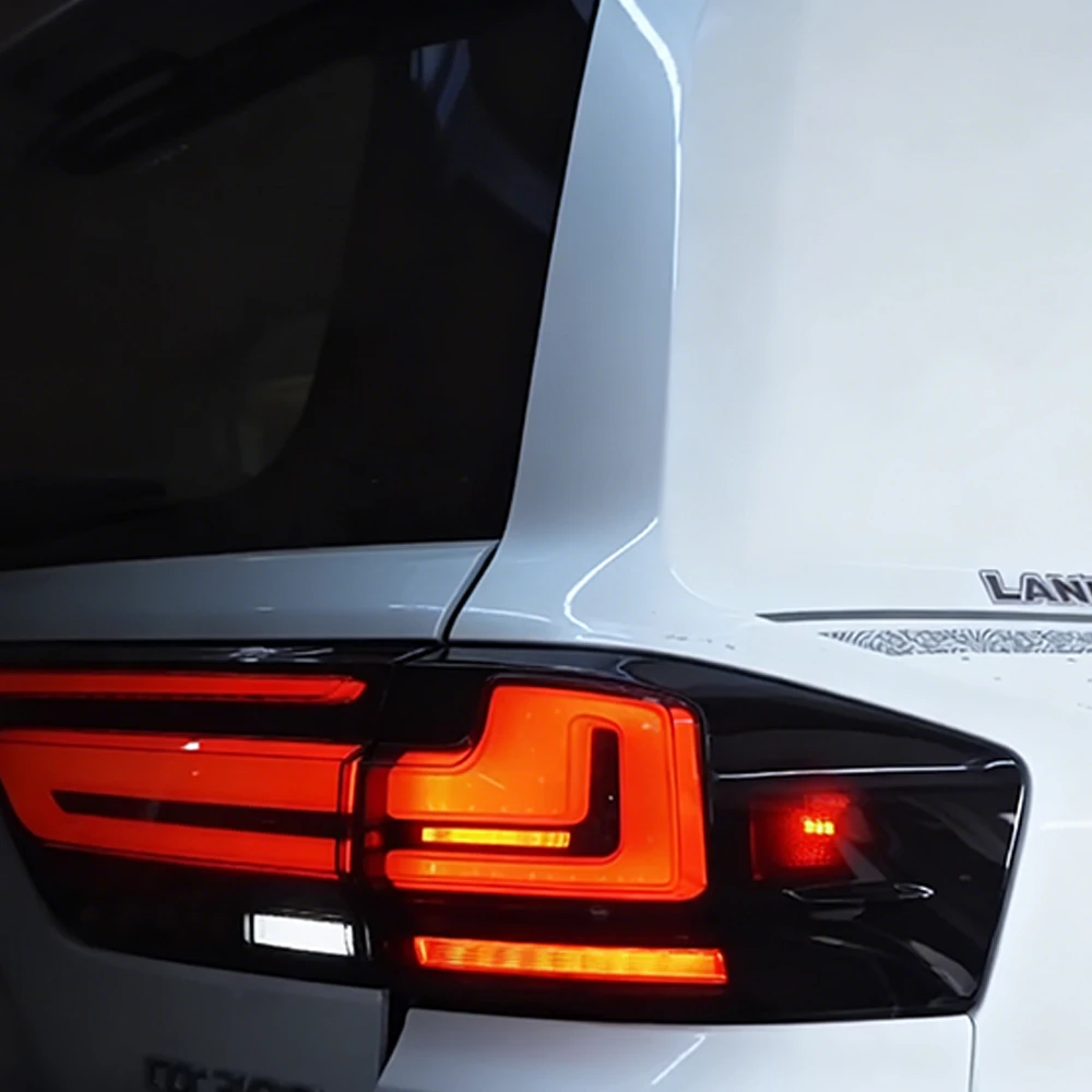 

Для Toyota Land Cruiser LC300 2022: Новые динамические светодиодные задние фонари в сборе, модернизированные, с функцией «бегущей волны», аксессуары для автомобиля