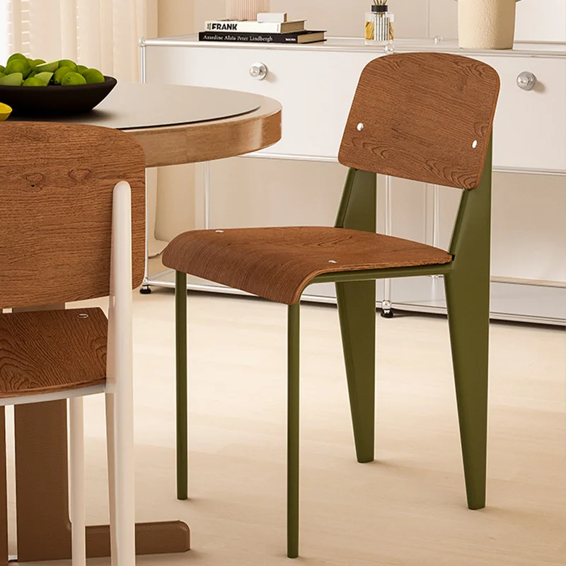 Минималистичные деревянные обеденные