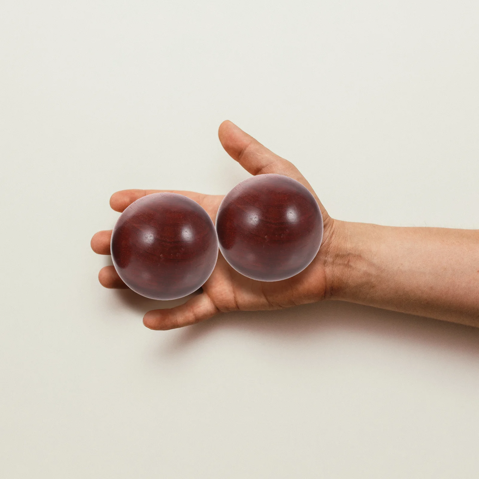 

1 set Hand Massage Ball Fitness Wooden Balls Hand Massager Tools Stress Relief Massager Wooden Massage Ball Balls