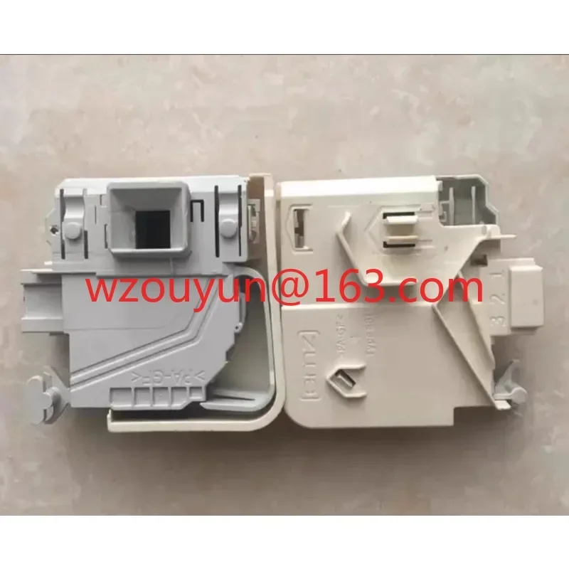 Suitable for Siemens drum washing machine door lock EG-100019 9000427939 door switch insert type