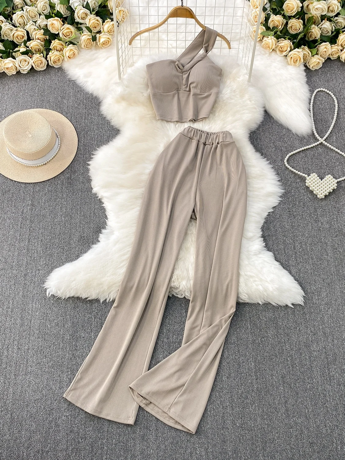 

Pure Desire Sexy Diagonal Collar Single oulder ort Vest with Chest Pad + High Waist Slim Wide Leg Long Pants Two Piece Set