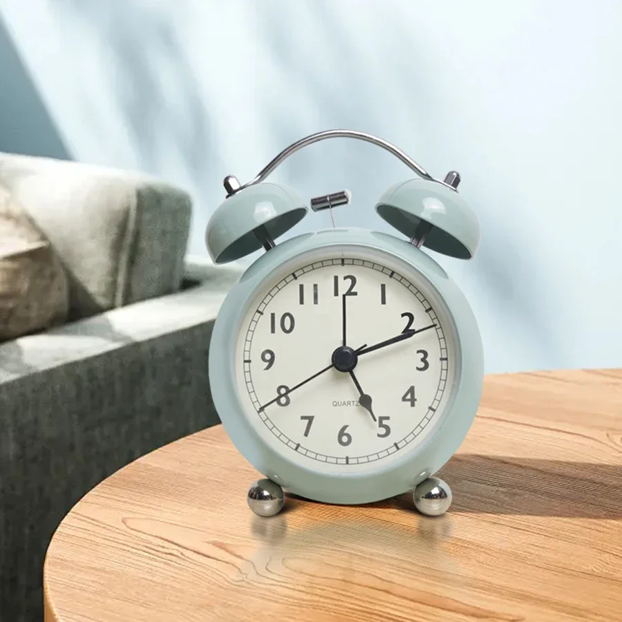 

1pc Retro Creative Metal Bell Alarm Clock, Desktop Simple Clock Silent Luminous Quartz Table Clock