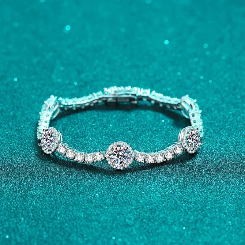 Luxury Group Inlaid Moissanite 8.3/8.6/9.1Carat Buckle Bracelet, Unique Eye-catching Platinum PT950 Bracelet Female Fine Jewelry