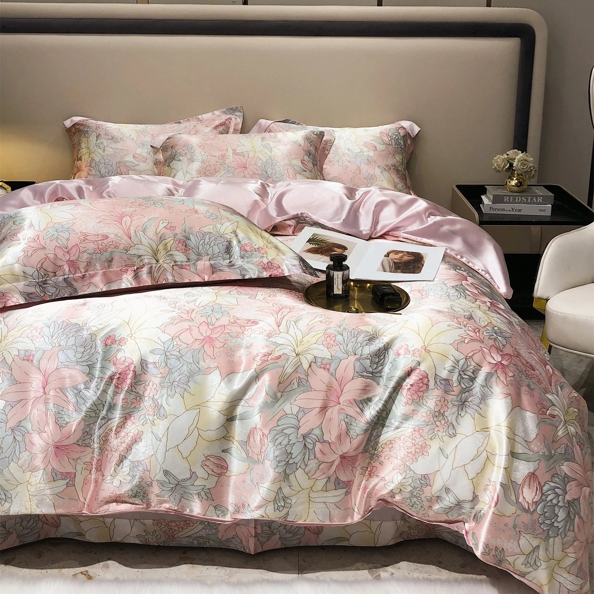 4‑Piece Floral Satin Duvet Cover Set, Polyester Silky Glossy Bedding Set, Vintage Botanical Printed Flat Sheet and Pillowcases