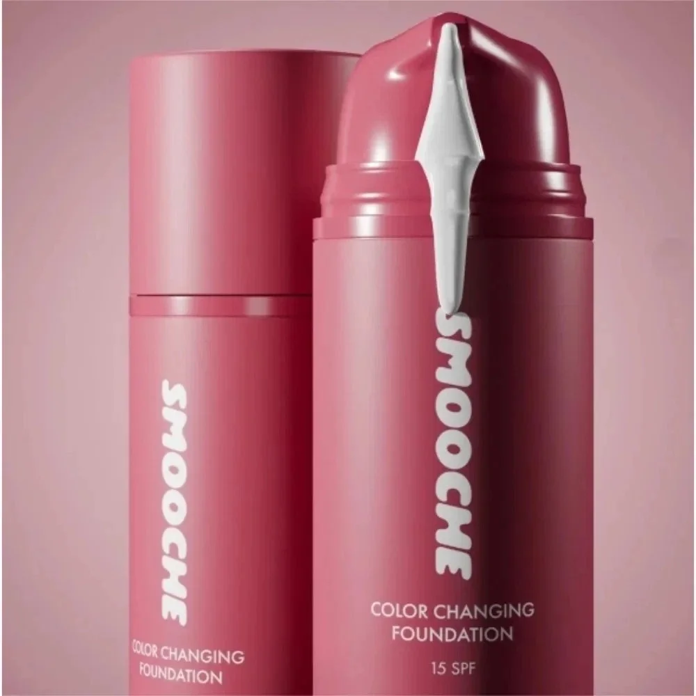 30ml SMOOCHE Color Changing Foundation - Self-Adjusting Shade, Covers Imperfections & Fine Lines for Flawless Natural Look