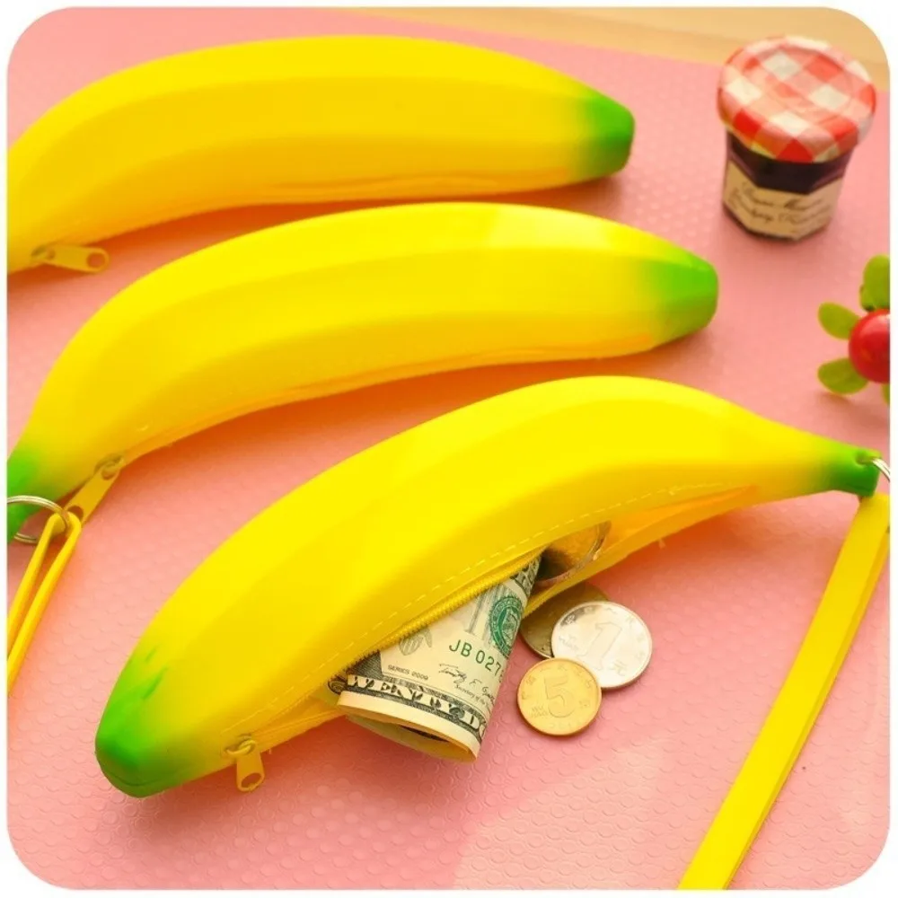

Soft Silicone Banana Coin Purse Multifunctional Portable Makeup Bag Banana Shaped Key Bag