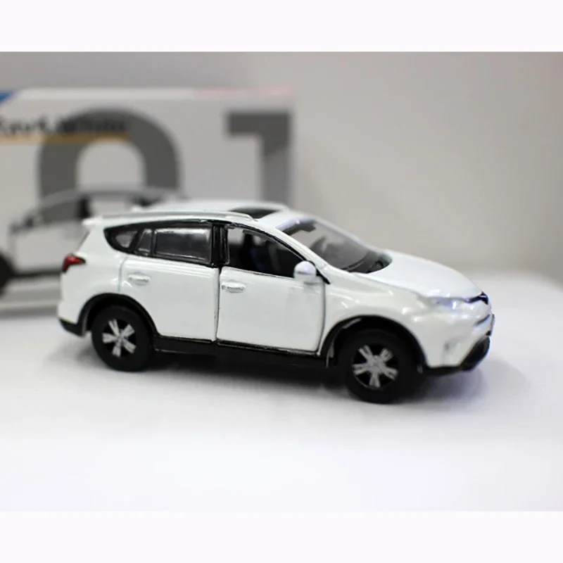 Diecast Alloy 1:64 RAV4 White Off-road Vehicle Model SUV Adult Out of Print Collection Display Ornament Souvenir