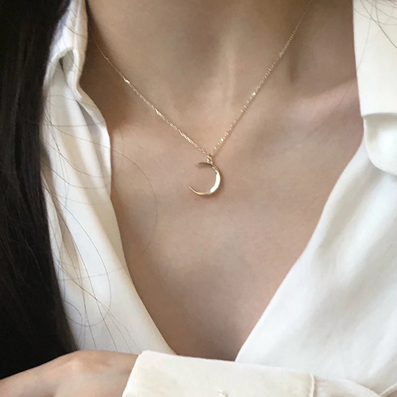 Korean Fashion Moon Pendant Necklace For Women Simple Design Crescent Moon Necklace Gold Silver Color Gifts Jewelry