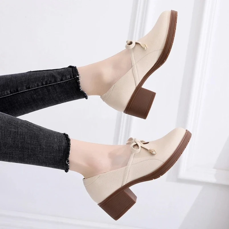 

2025 г., туфли-лодочки на мелкой платформе и среднем квадратном каблуке с бантом, женская обувь, весенние лоферы из мягкой кожи, туфли-оксфорды, офисная обувь для мам