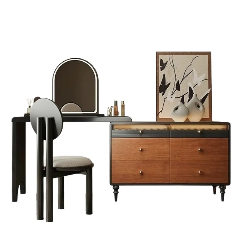 

French medieval dresser, chest, integrated bedroom, light luxury, high-end makeup table with lamp