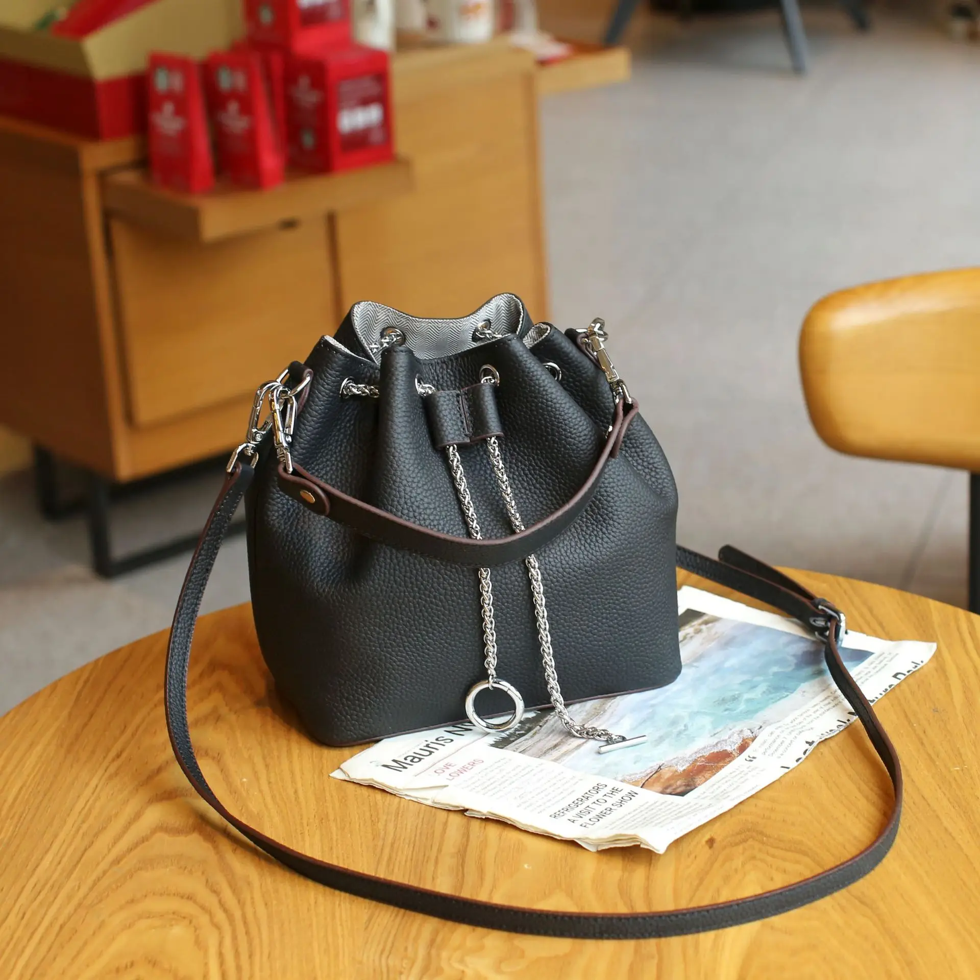 Cow Leather Women\'s Handbag Small Shoulder Crossbody Bag Fashionable Large Capacity Bucket Bag, Pull Rope Closure Soft Leather