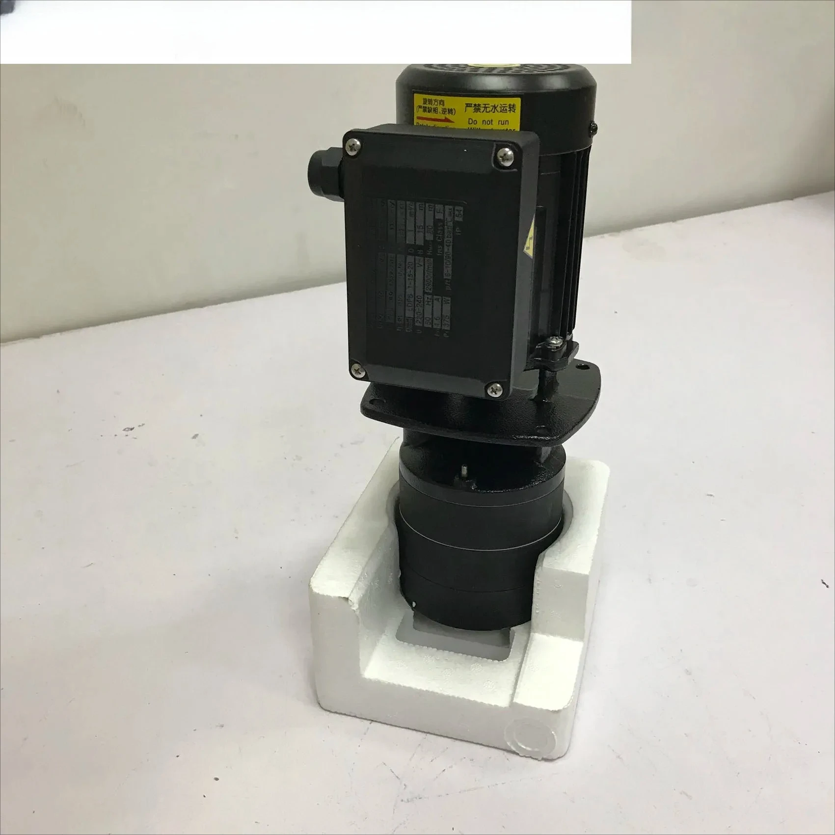 

Chiller engraving machine matching pump Immersion circulation pump LDP B1 - 15/25-20 TP