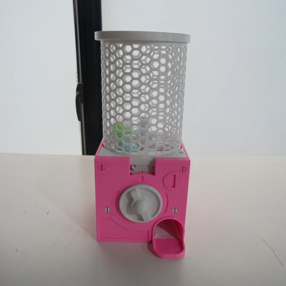 3D-Printed Desktop 32mm Gachapon Machine Coin-Free Home Entertainment Capsule Dispenser (No Capsules)