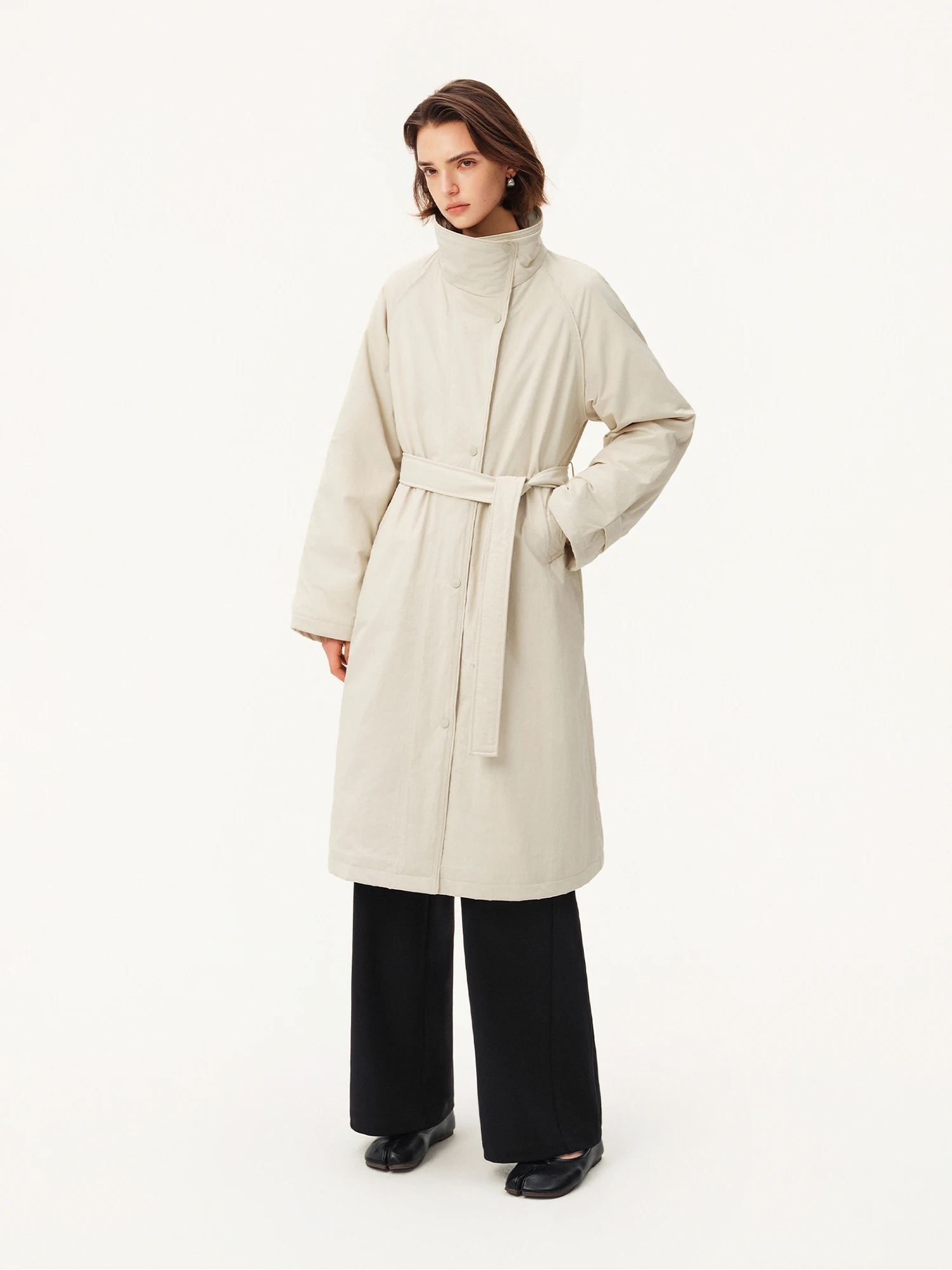 ZIQIAO Women's Down Coats Waterproof Stand Collar Trench Long Coat Slim Waist Winter 2026 Commuting Outweart Ins Chic Streetwear