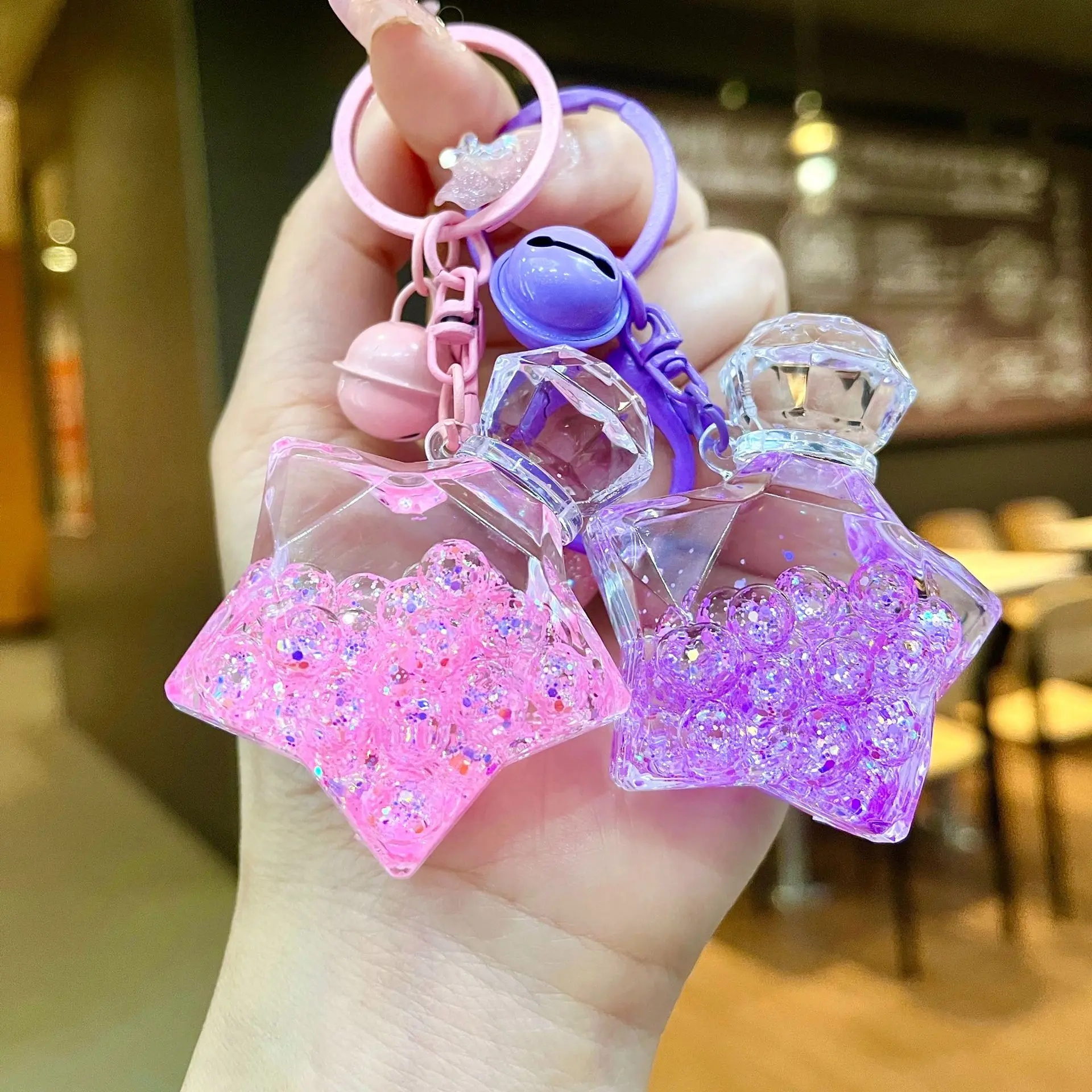 Cute Luminous Oil Bubble Keychain Floating Sequin Quicksand Pentagram Bottle Liquid Key Chains for Friends Couple