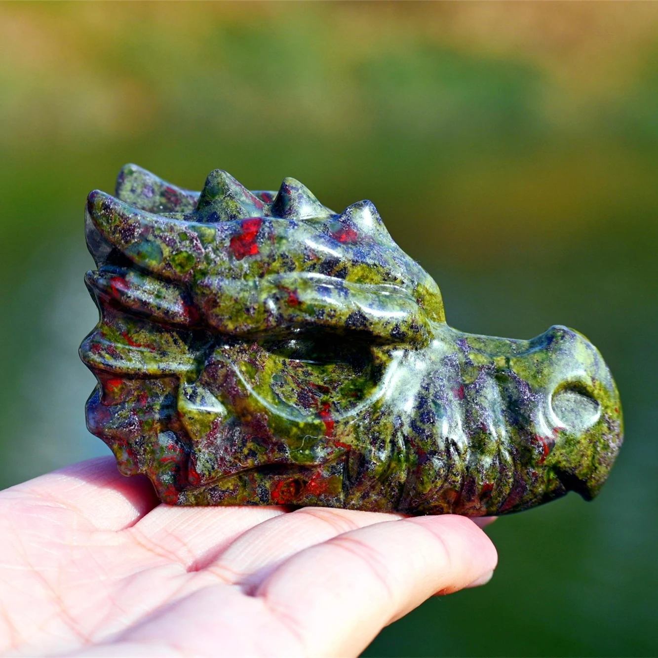 1pc Natural Dragon Blood Stone Dragon Skull, Quartz Crystal Skull, Crystal Animal, Mineral Specimen