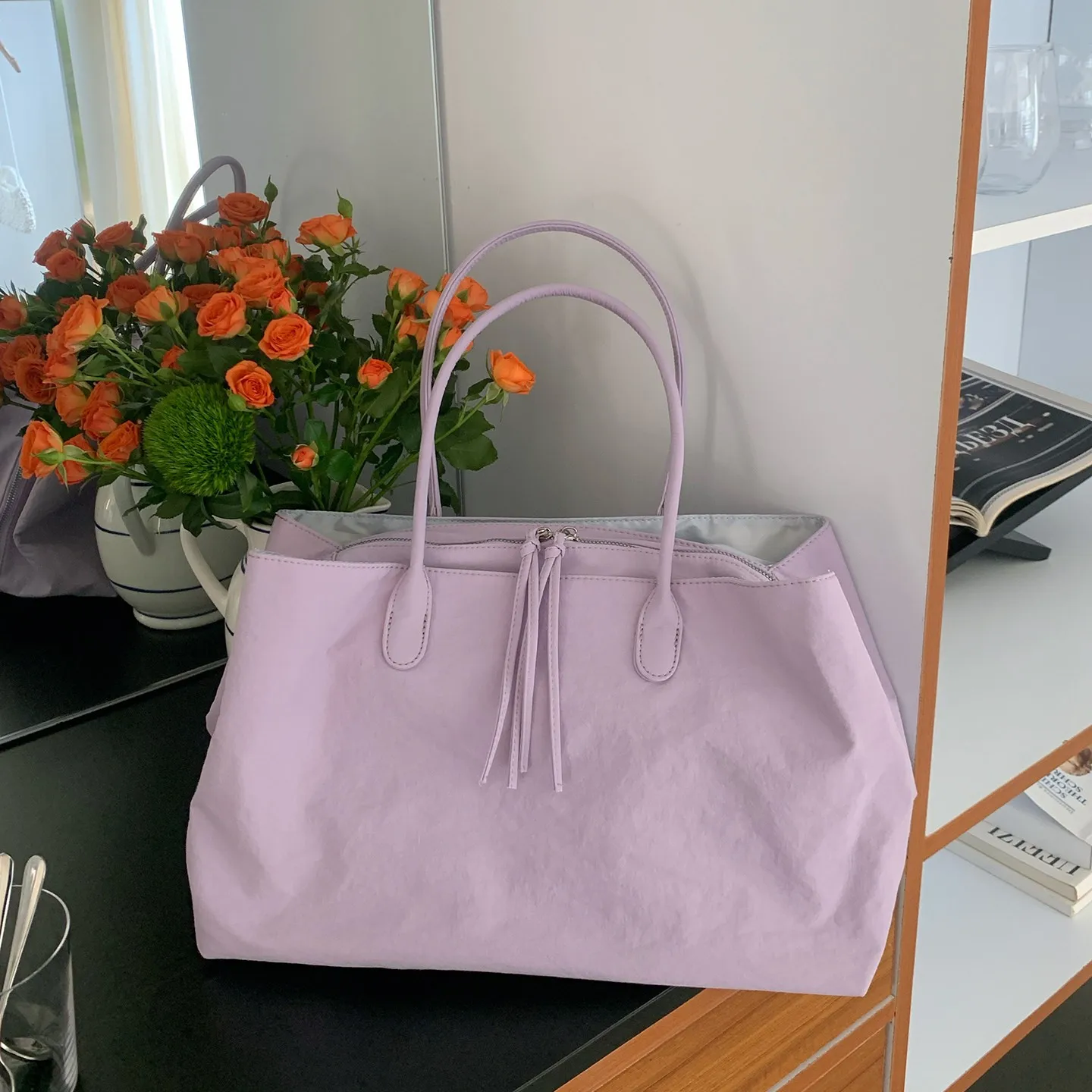 Large Capacity Nylon Tote Bag Travel Fitness Handheld Shoulder Bag Multi-Layer Computer Bag Minimalist Design for Men And Women