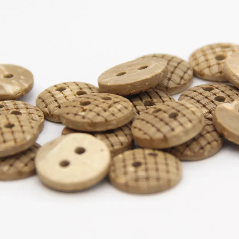 2 Holes Natural Grid Plaid Wood Coconut Sewing Buttons For Clothes White Baby Blouse Shirt Eco-friendly Decorations Wholesale