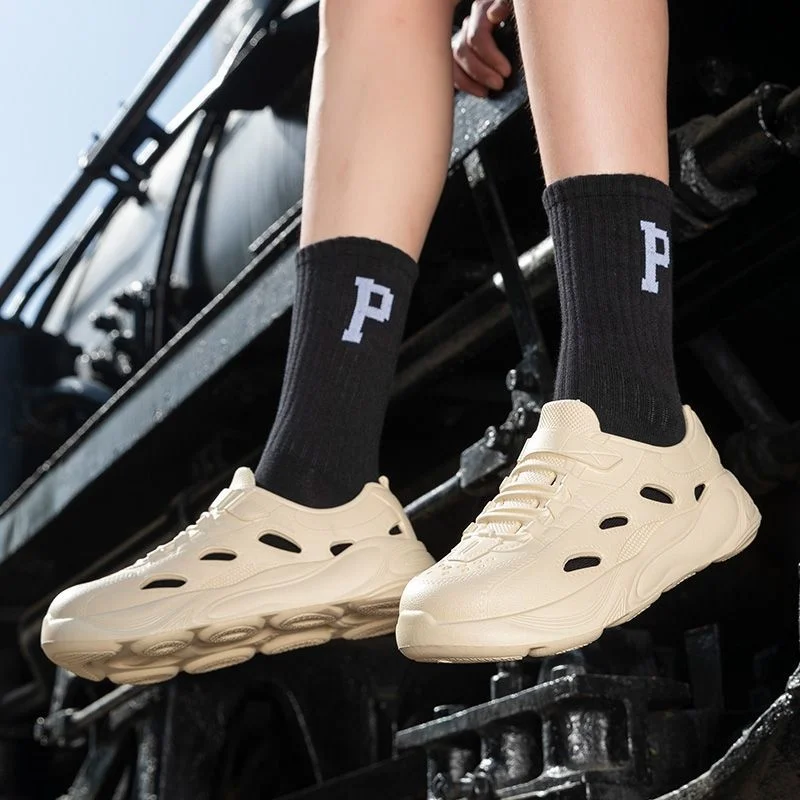 Men's Sandals Summer New Outdoor Casual Slippers Thick Bottom Non slip High end Household Wear resistant Slippers Sandals