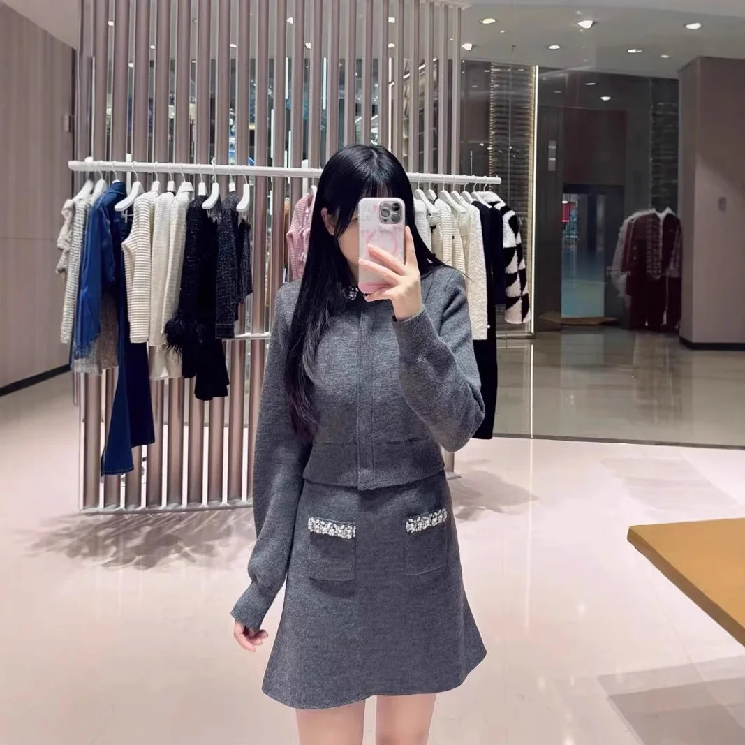 Luxury Set Heavy Industry Diamond Inlaid Short Jacket+half Skirt SP2024 Winter New Item Women Two Piece Outfits Festival Outfit