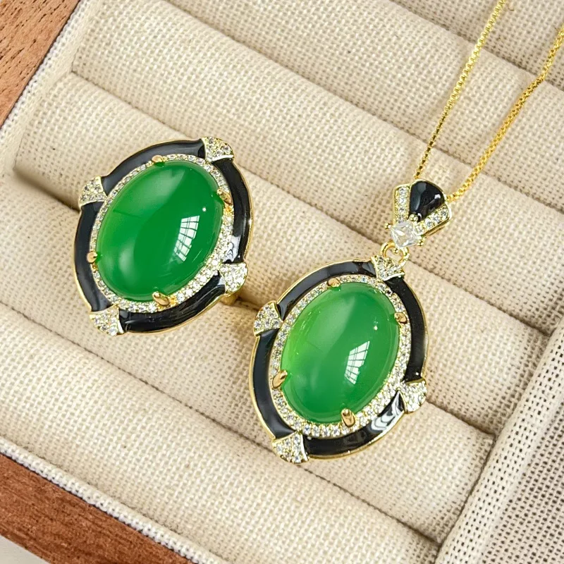 

Jewelry European Green Chalcedony Gold Vintage Set13*18Wholesale