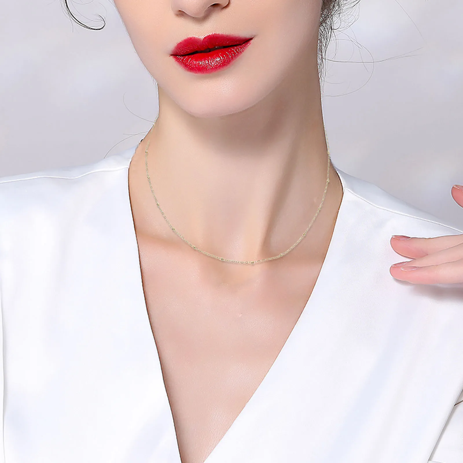 Collar de Clavícula de Cobre Chapado en Oro para Mujer, Gargantilla de Cadena Corta y Delgada con Cuentas Redondas, Joyería Minimalista y Elegante para Cualquier Ocasión