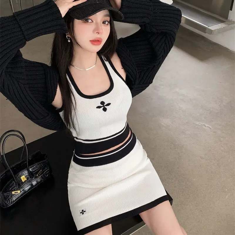 Summer New Pure Desire Wind Cross Suspender Small Vest Top High Waist Showing Thin Knitted Bag Hip Skirt Suit