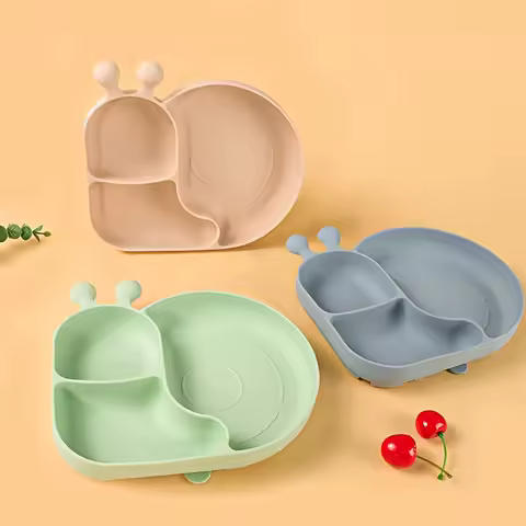 New Silicone Baby Food Plates with Suction Cups, Cartoon 3-Grid Dinner Plate, Anti-Drop Children's Feeding Tableware