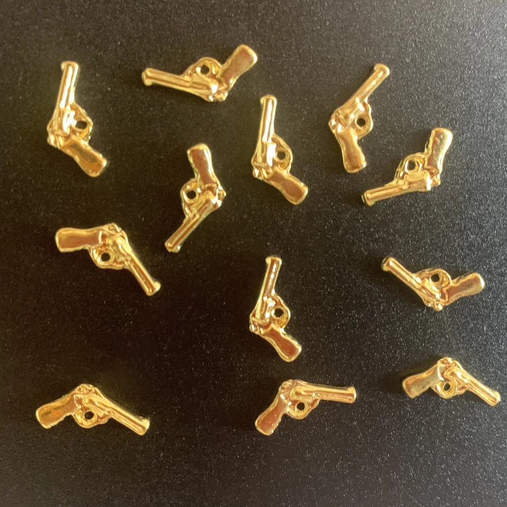 20PCS Metal Nail Supplies Luxury Gold Silver Pistol Gun Shaped Pyramid Alloy 3D Nail Art Charms DIY Nail Art Accessories 10*7mm