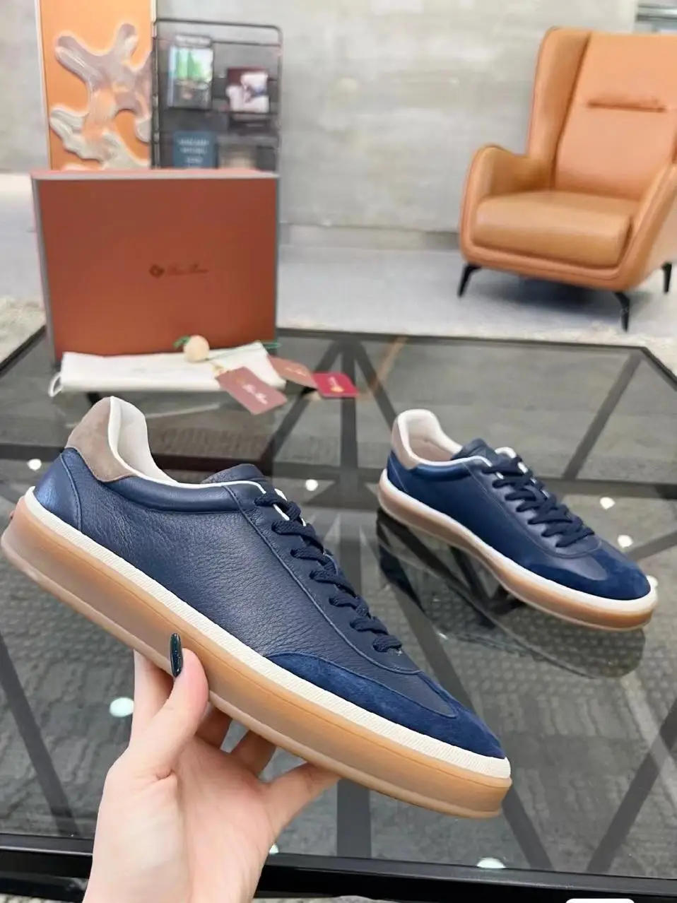 New 2026 Retro Men's Deqin Shoes Leather Soft Bottom Casual Sneakers Breathable round Toe Rubber Outsole Comfortable All-Season