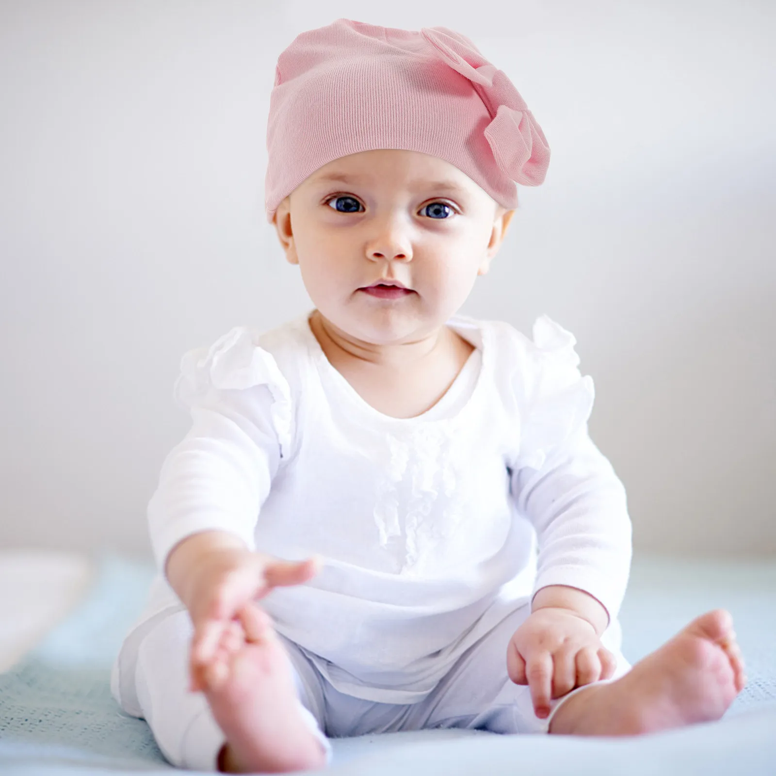 

4Pcs Baby Warm Hats Bow Design Cotton Newborn Headwear Infant Caps Lightweight Fashionable Newborn Hats for Boys Girls