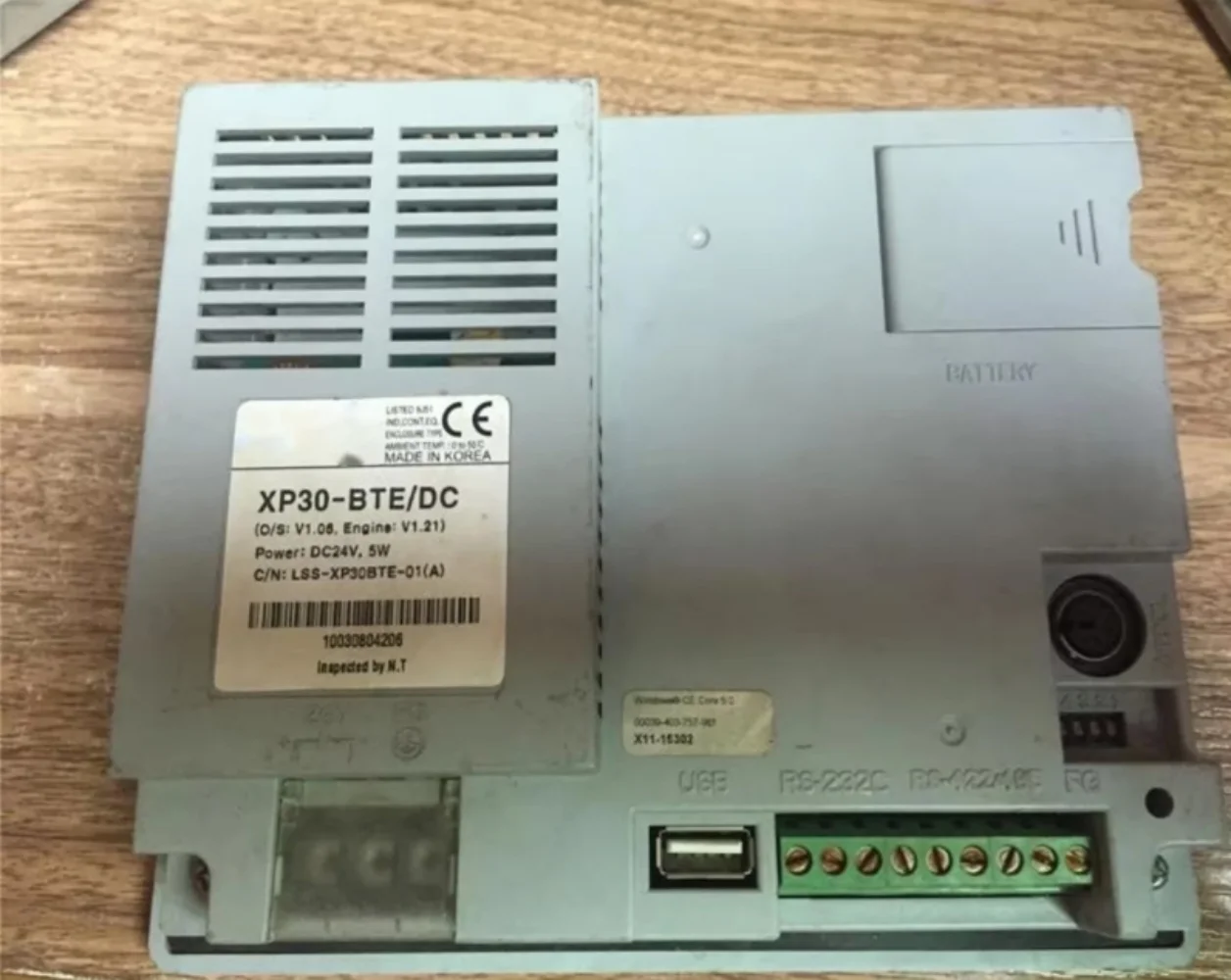 

XP30-BTE/DC TOUCH SCREEN
