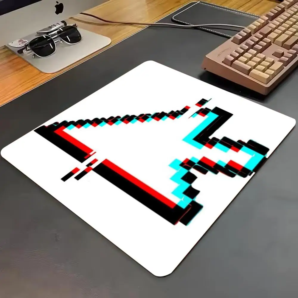 Mousepad 8Bit Pixel Gaming Glitch Effect Retro Game Cursor Heart Non-Slip Rubber Base Mousepad For Laptop PC Office Gaming Decor