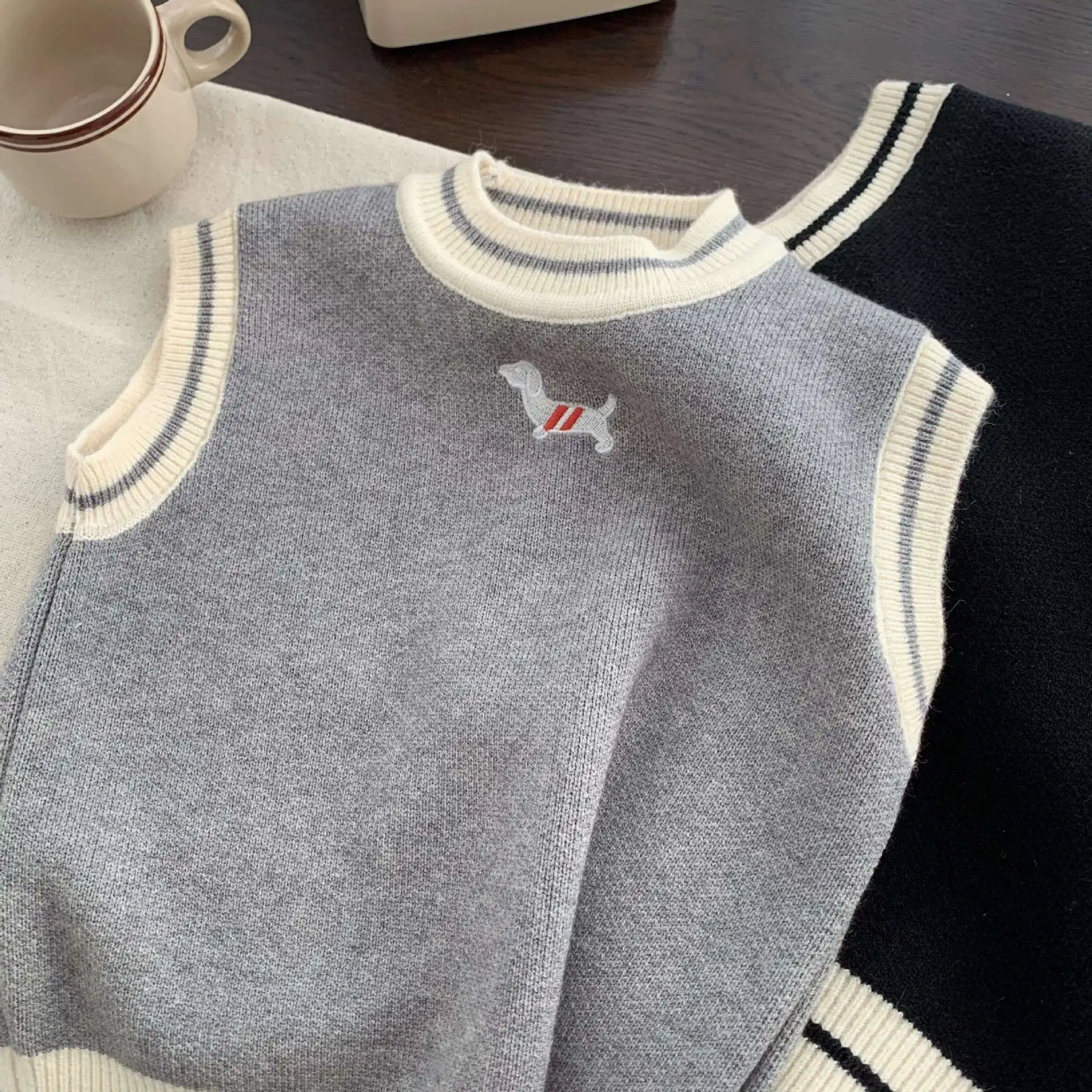 سترة محبوكة للخريف والشتاء للأطفال للجنسين سترة عصرية بلوفر ملابس داخلية ملابس خارجية للأطفال الأولاد والبنات صدرية