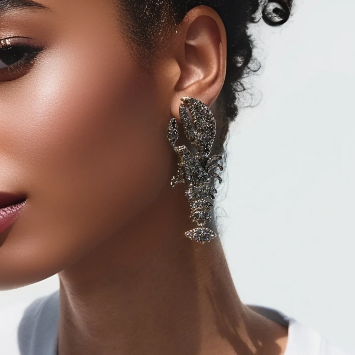 

ZAA Rhinestone Lobster Dangle Earrings For Women Boho Statement Jewelry Summer Beach Sea Animal Ear Accessories Exquisite Gift