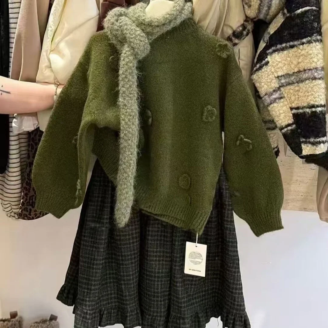 Korean Version Of Girls' 2026 Autumn And Winter New Green Three-dimensional Flower Thick Sweater Girls' Retro Plaid Skirt