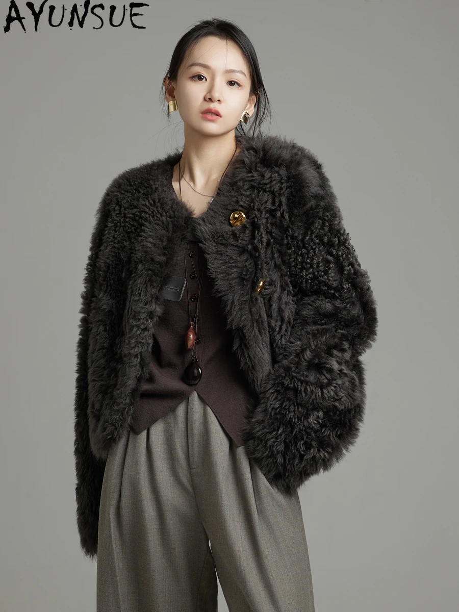 معطف فرو من جلد الغنم الطبيعي من AYUNSUE نمط قصير سترة جلدية حقيقية للنساء جواكت شتوية 2025 ملابس فاخرة للسيدات Schulaba Жеenca