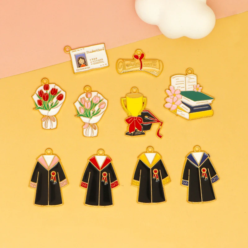 

New Graduation Ceremony Bachelor's uniform Hat Accessory for DIY Keychain Hanging Pendant Commemorative Graduation Ceremony Gift