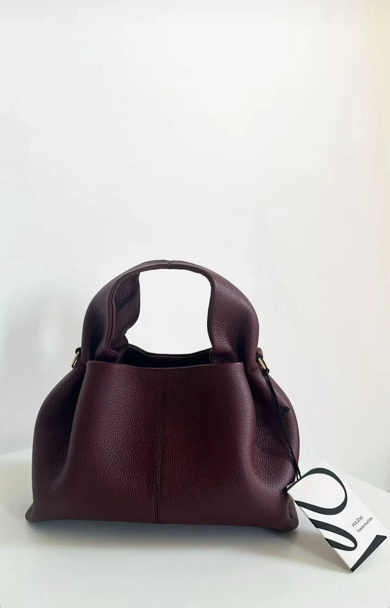 

2025 new niche design retro woven cloud bag for women, fashionable and versatile single shoulder crossbody bag