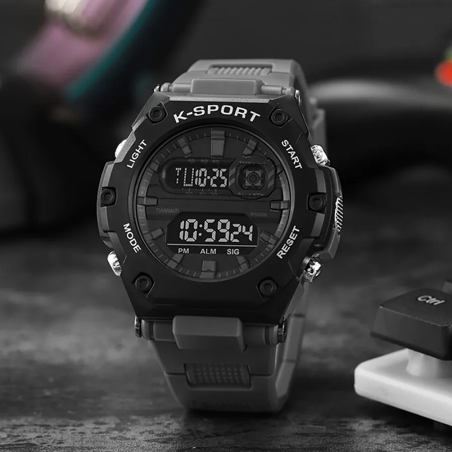 Jam Tangan Olahraga Pria Multifungsi Jam Alarm Bercahaya Tahan Air Jam Tangan Digital Kebugaran Luar Ruangan Jam Tangan Elektronik untuk Pria Anak
