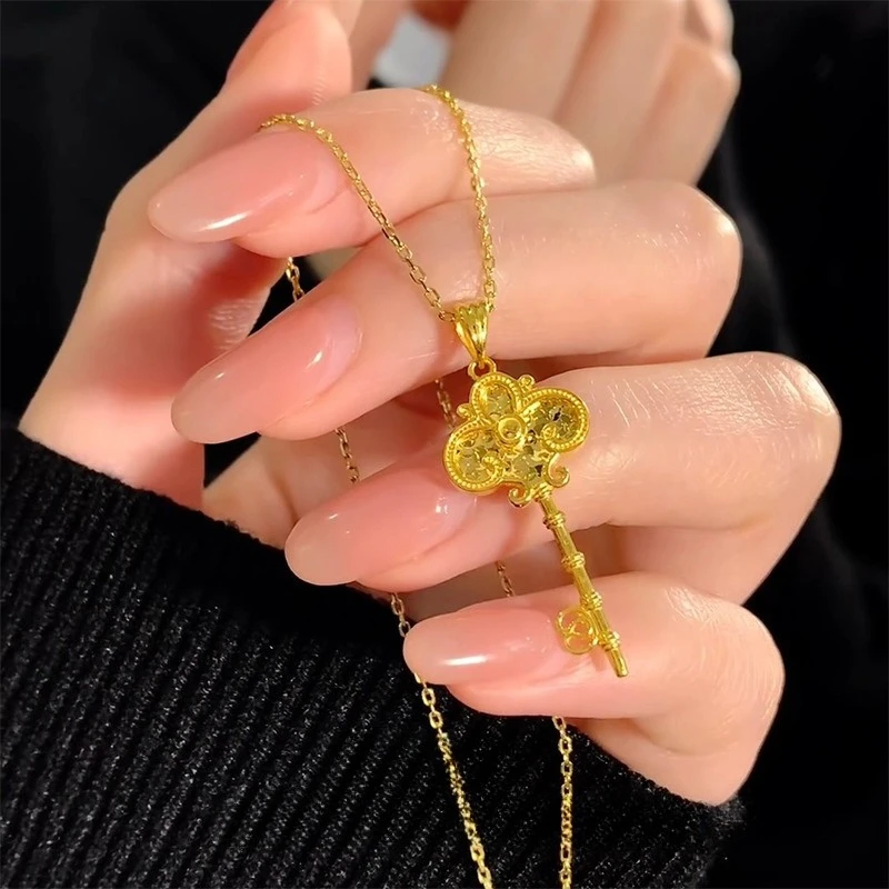 

Luxury Kt18 Gold Color Palace Retro Heart-shaped Key Pendant Necklace for Women Lover Valentine's Day Birthday Jewelry Sets Gift