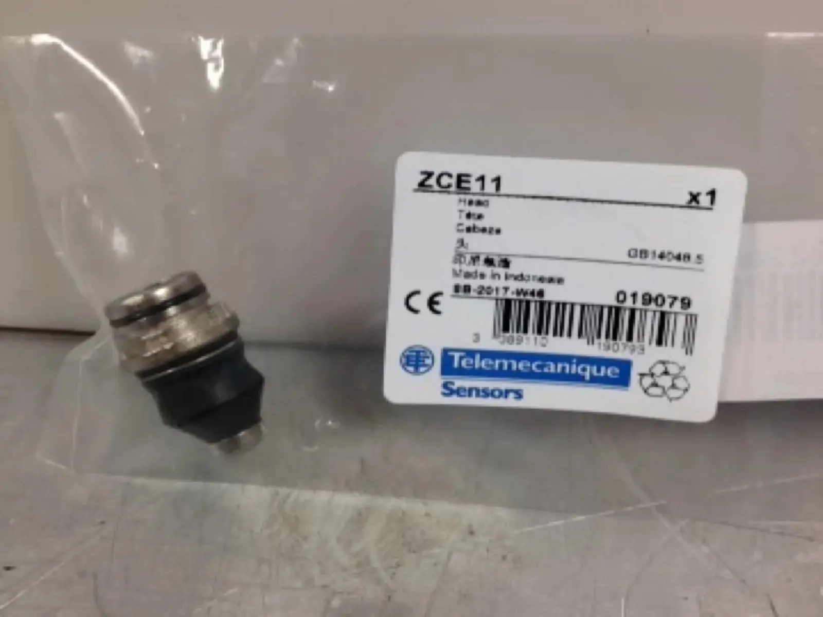 

ZCE11 travel switch head