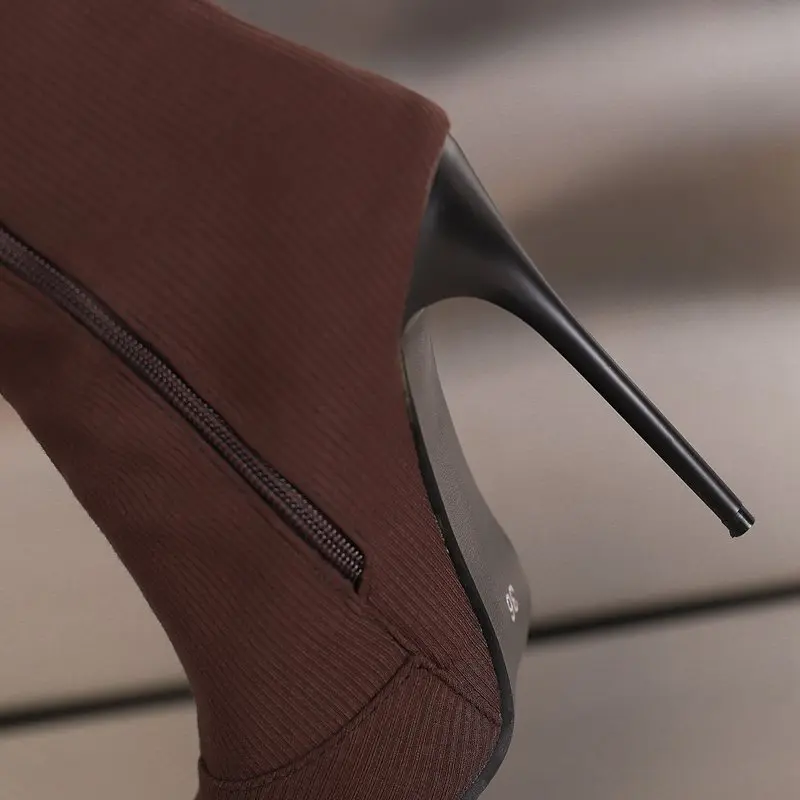 REAVE CAT فوق الركبة تصميم الفخذ الأحذية الجوارب النسائية حجم 46 47 48 أحذية الحفلات الموضة أشار تو الخناجر مثير تمتد