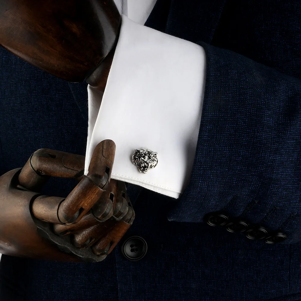 Exquisite Three-dimensional Tiger Head Relief Cufflinks Men's French Shirt Cuff Button Round Cross Cuff Nail for Business Dress view 4