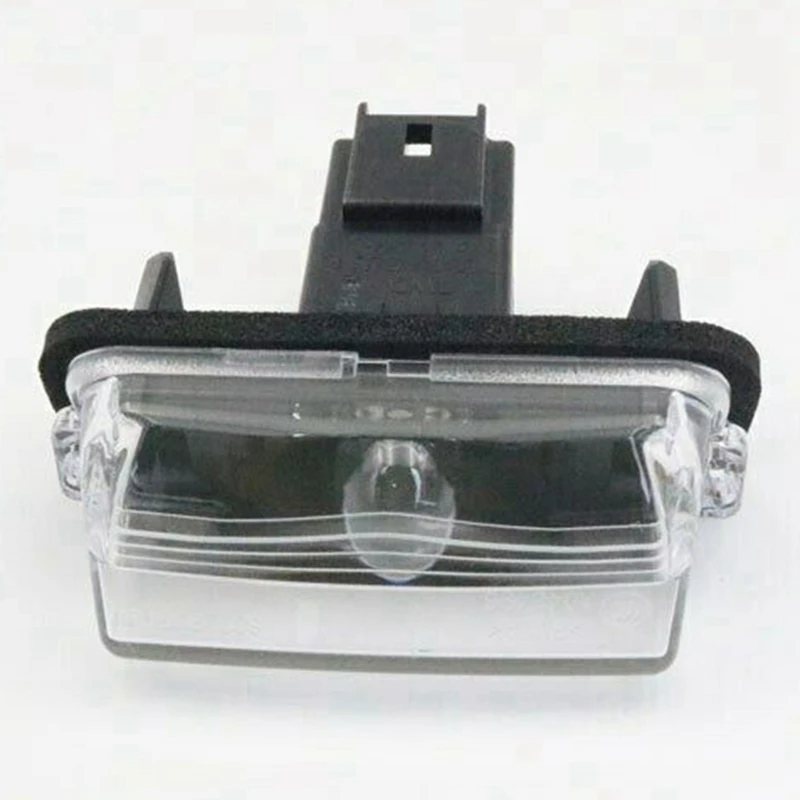 Рисунок 3 - 81270-0F020 задний номерной знак