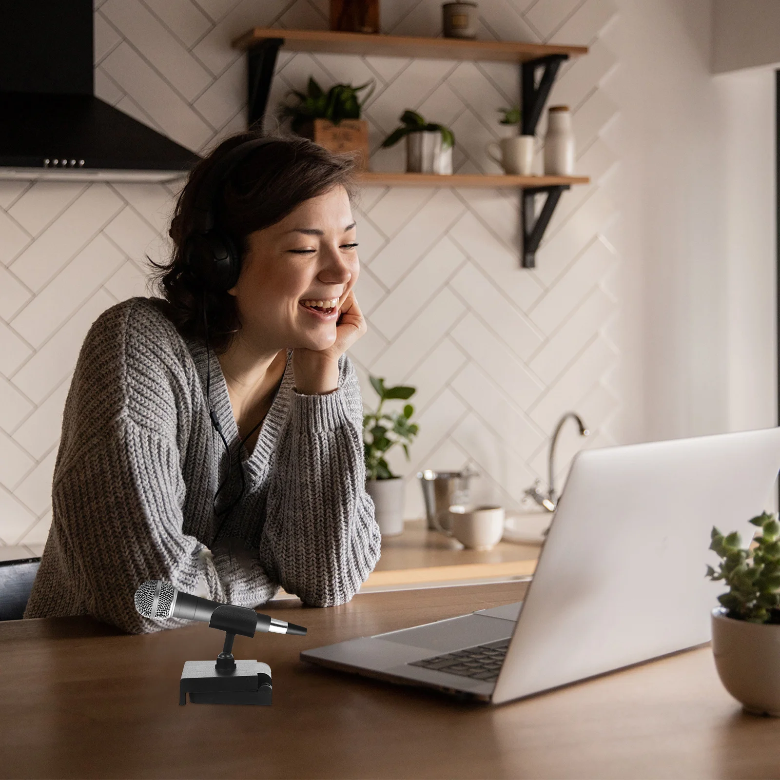 

10Pcs Desktop Microphone Mount Clamp Mini Holder Table Fixed Clip Heavy Duty Mic Stand Base Stable Shockproof Microphone Bracket