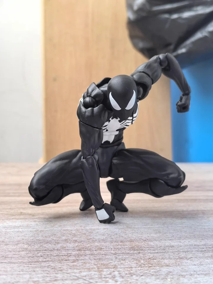 

New MESS TOYS The Black Neighbor Symbiotic Spider-Man Black Venom Suit Joint Action Figures Collect Desktop Ornaments Boy Gifts