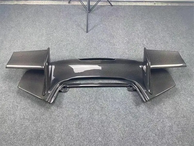 Hot Selling M-style Carbon Fiber Duck Tail Spoiler for Cars  488 Rear Spoiler wings