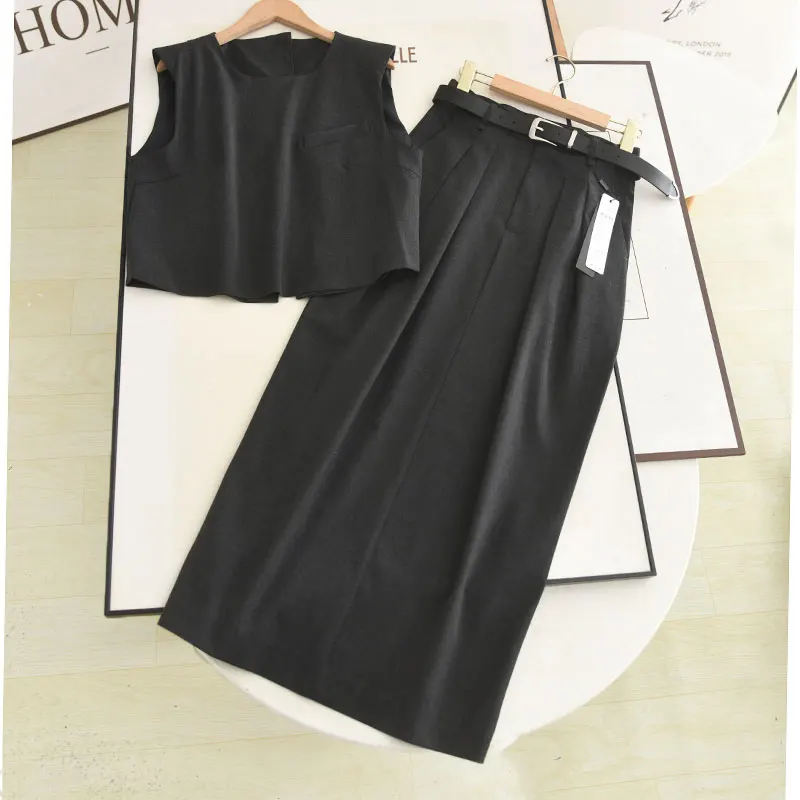 

Women Premium Suits Gray O-neck Sleeveless Vest Back Slit Tops High-waisted Pleat A-line Skirt Versatile Commuting Two-piece Set